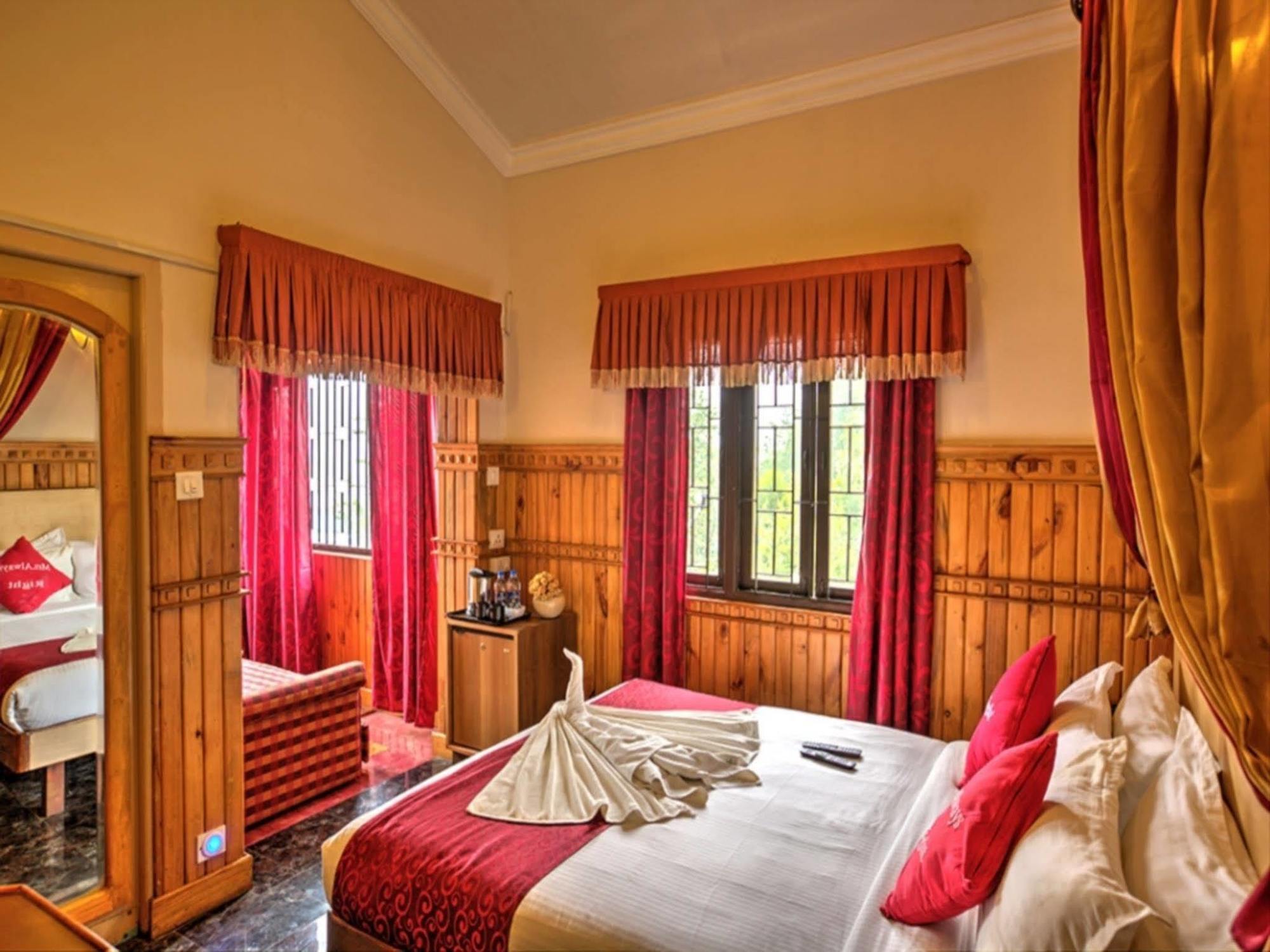 Pine Borough Inn Kodaikanal Dış mekan fotoğraf